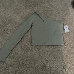 Abercrombie one sleeve shirt